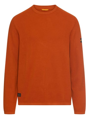 Sweter w kolorze ceglanym