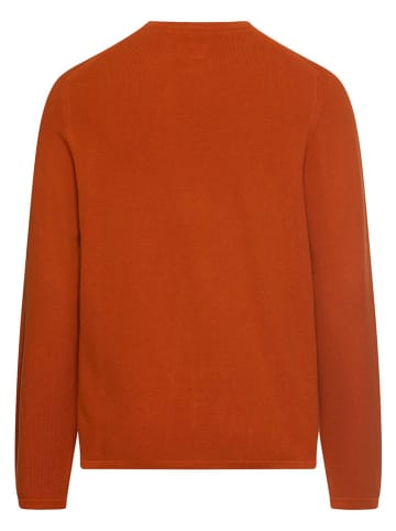 Sweter w kolorze ceglanym