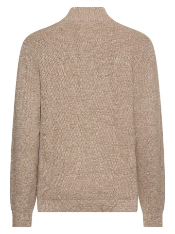Sweter w kolorze beżowym