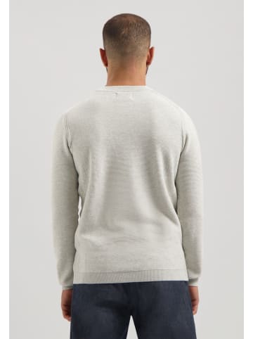 Sweter w kolorze jasnoszarym