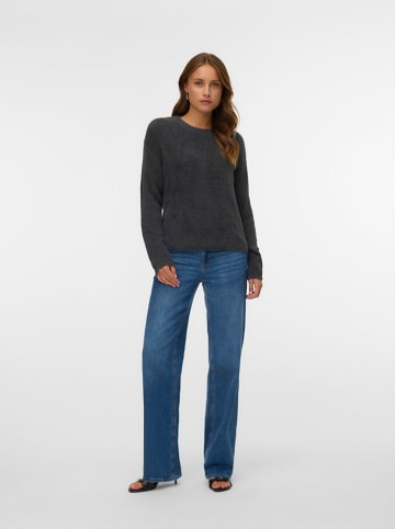 Sweter w kolorze antracytowym