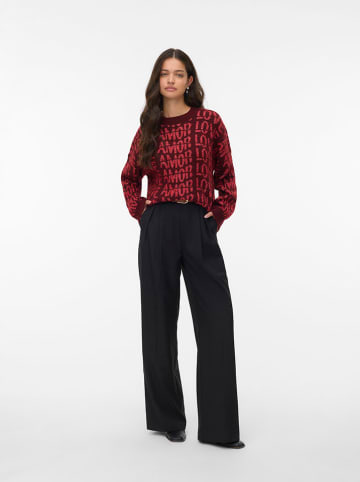 Sweter w kolorze bordowym