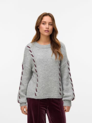 Sweter w kolorze szarym
