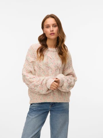 Sweter w kolorze beżowym