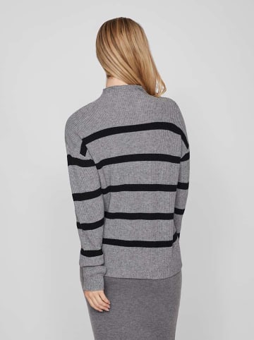 Sweter w kolorze szaro-czarnym