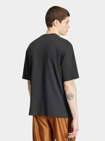 adidas Shirt in Schwarz