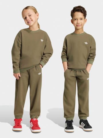adidas 2tlg. Outfit in Khaki