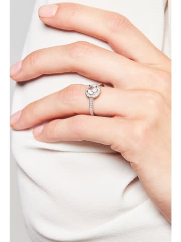 Witgouden ring "Isis" met diamanten en topaas