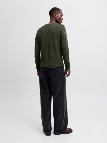 Sweter w kolorze khaki