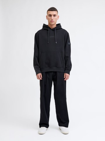 Hoodie in Schwarz