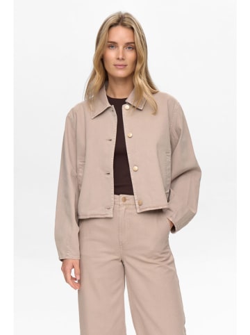 Tusssenjas beige