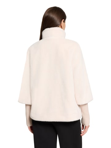 Kunstfelljacke in Creme