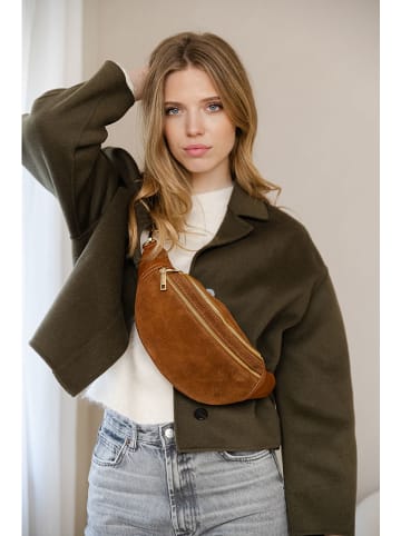 Leder-Gürteltasche "Carola" in Camel - (B)32 x (H)16 x (T)9,5 cm