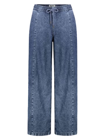 Hose in Blau