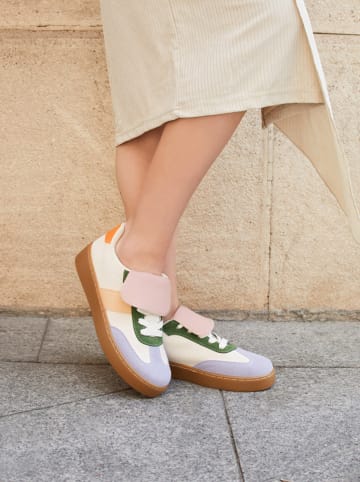 Sneakersy ze wzorem