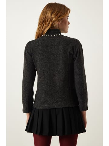 Sweter w kolorze antracytowym