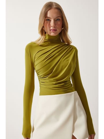 Bluse in Oliv