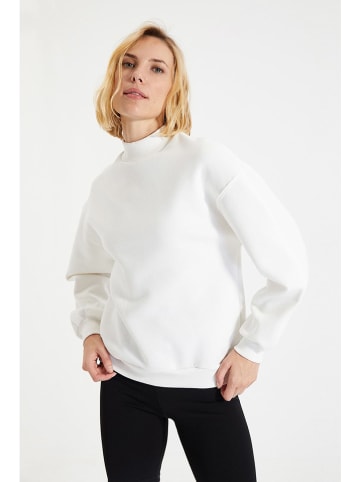 Bluza w kolorze białym