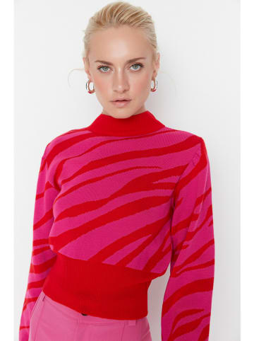 Sweter w kolorze czerwonym