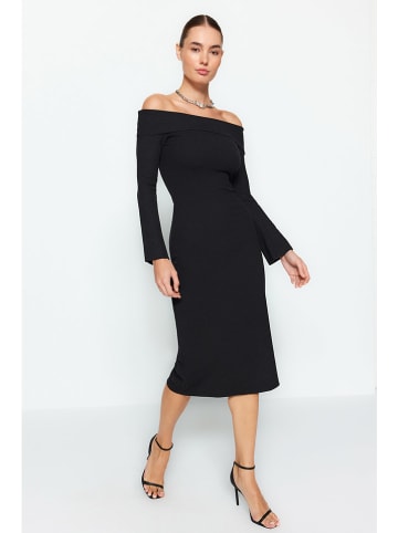 Kleid in Schwarz
