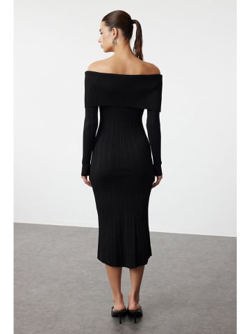 Strickkleid in Schwarz