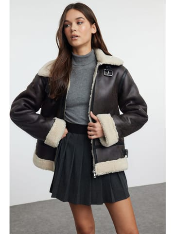 Winterjacke in Dunkelbraun/ Beige