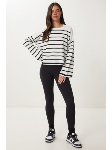 Pullover in Weiß/ Schwarz