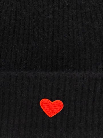 Kaszmirowa czapka "Heart" w kolorze czarnym