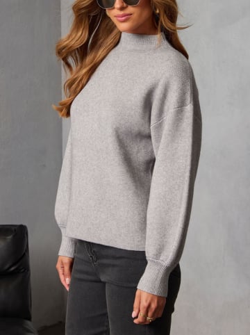 Sweter w kolorze szarym