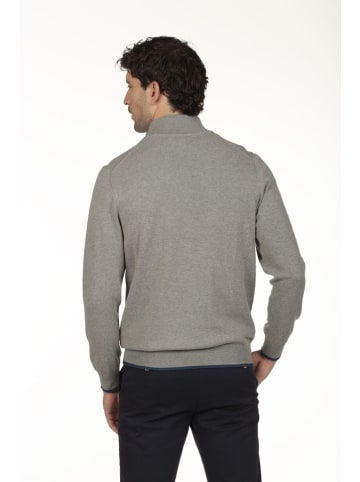 Sweter w kolorze szarym