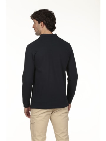 Poloshirt in Dunkelblau