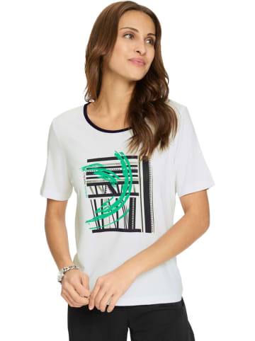 Shirt wit