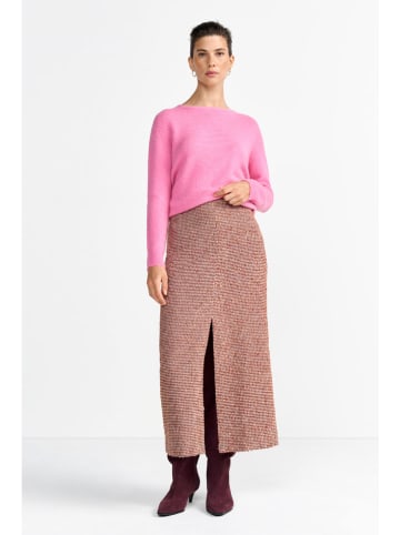 Sweter w kolorze jasnoróżowym