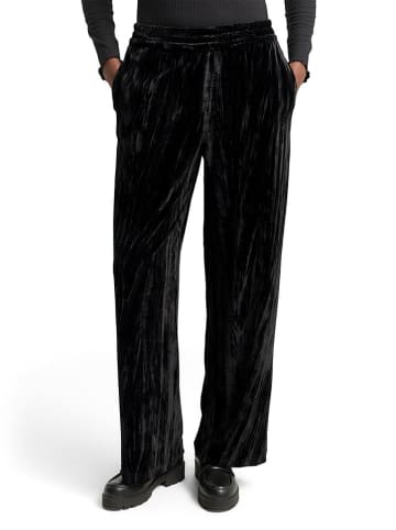Hose in Schwarz