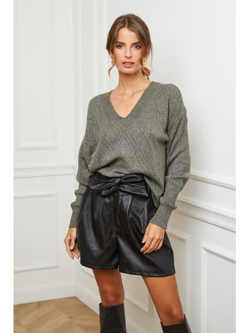 Sweter "Cetif" w kolorze oliwkowym