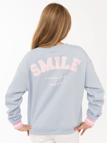 Sweatshirt "SMILE" in Hellblau