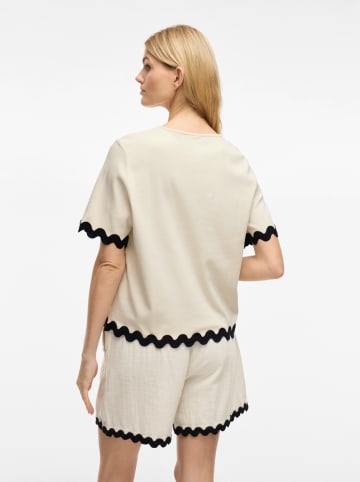 Shirt in Creme/ Schwarz