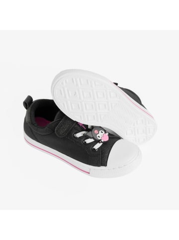 Sneakers in Schwarz