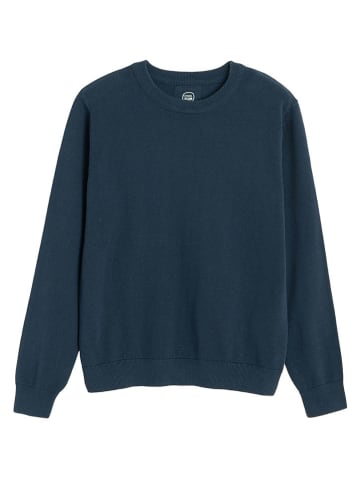 Sweter w kolorze niebieskim