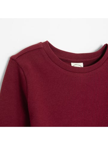 Koszulka w kolorze czerwonym