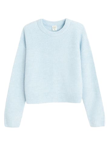 Pullover in Hellblau