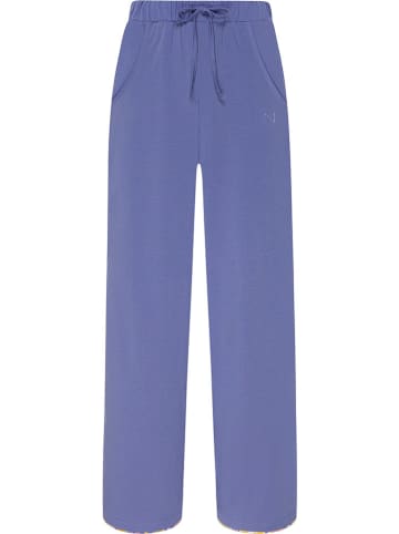 Hose in Blau