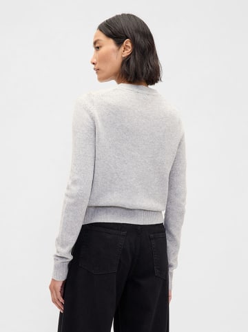 Pullover in Grau