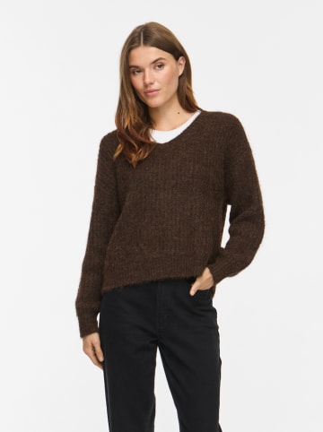 Sweter w kolorze brązowym