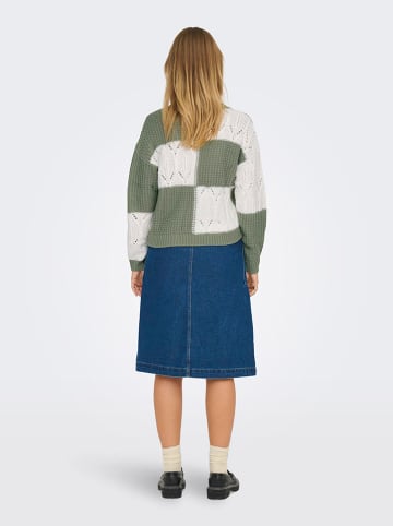 Sweter w kolorze szarozielono-białym