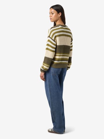 Sweter w kolorze oliwkowo-beżowym