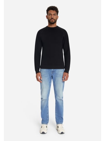 Sweter w kolorze czarnym