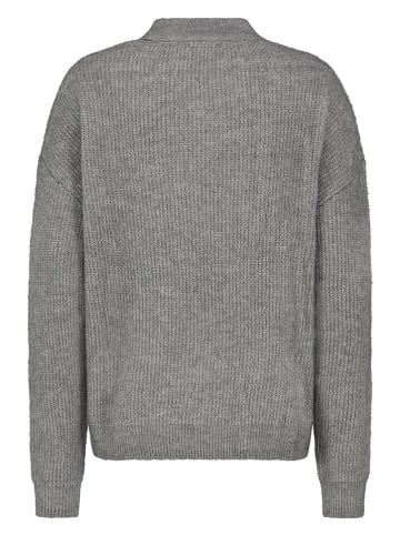 Sweter w kolorze szarym