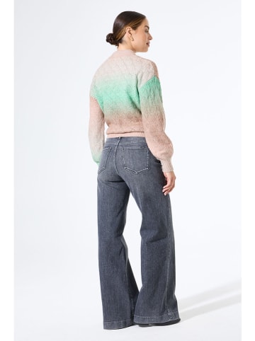 Sweter w kolorze beżowo-miętowym