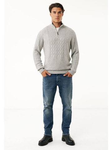 Pullover in Grau